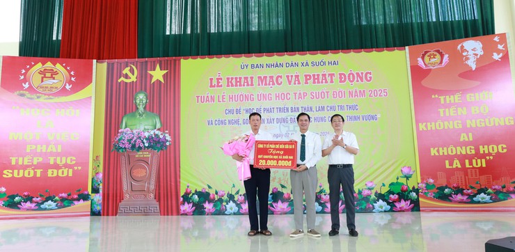 UBND xã Suối Hai đã tổ chức Lễ khai mạc “Tuần lễ hưởng ứng học tập suốt đời” năm 2025 với chủ đề “Học để phát triển bản thân, làm chủ tri thức và công nghệ, góp phần xây dựng đất nước hùng cường, thịnh vượng”- Ảnh 5.