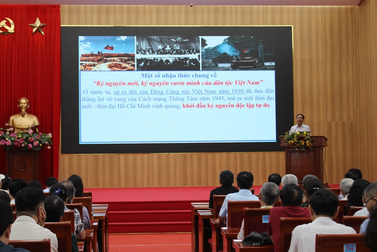 Đảng ủy phường Yên Sở tổ chức Hội nghị nghe thông tin thời sự trong nước và quốc tế quý III/2025- Ảnh 2.