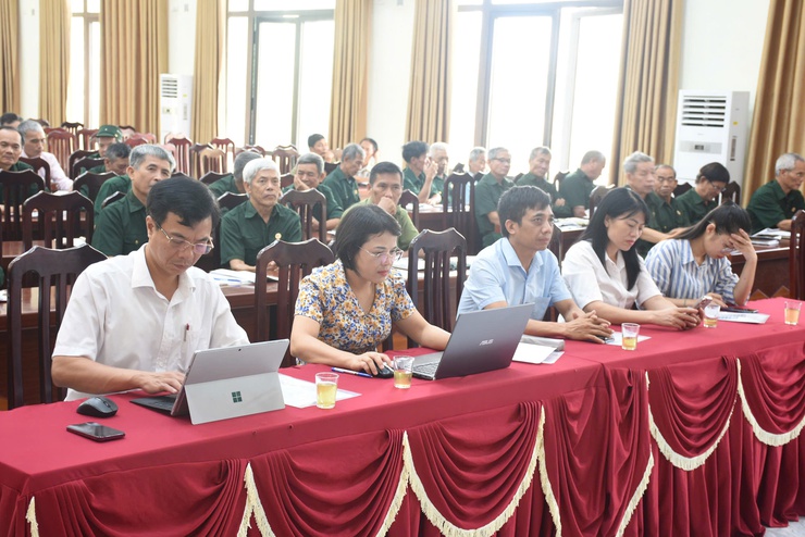 Hội CCB xã Ứng Hòa sơ kết Quý III và triển khai nhiệm vụ Quý IV năm 2025.- Ảnh 1.