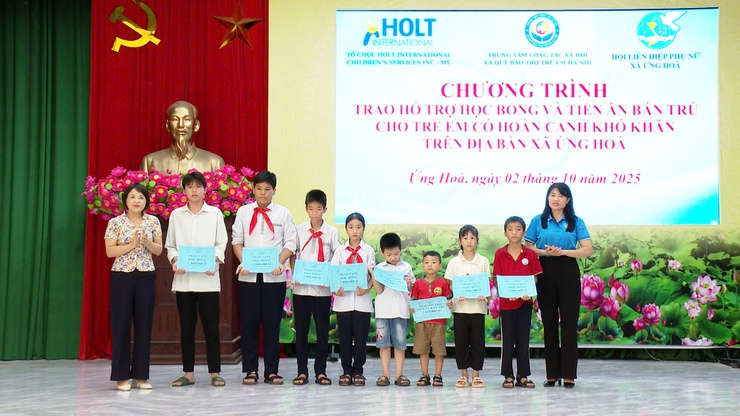 HỘI LHPN XÃ ỨNG HÒA SƠ KẾT QUÝ III VÀ TRIỂN KHAI NHIỆM VỤ QUÝ IV NĂM 2025.- Ảnh 2.