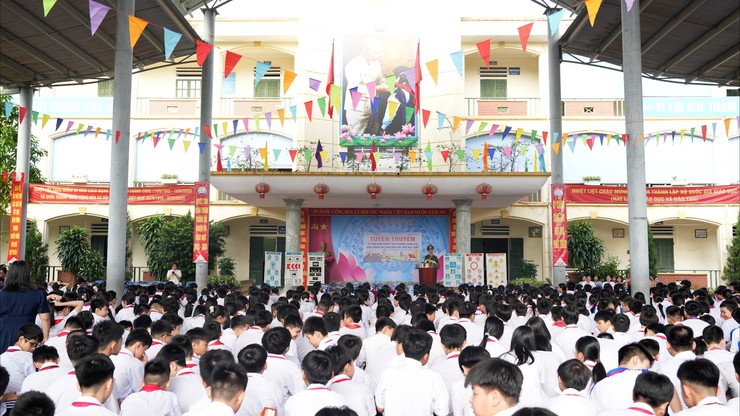 Công an xã Dương Hoà tổ chức buổi tuyên truyền về tình hình trật tự an toàn giao thông và kỹ năng tham gia giao thông an toàn cho lứa tuổi học sinh năm 2025- Ảnh 1.