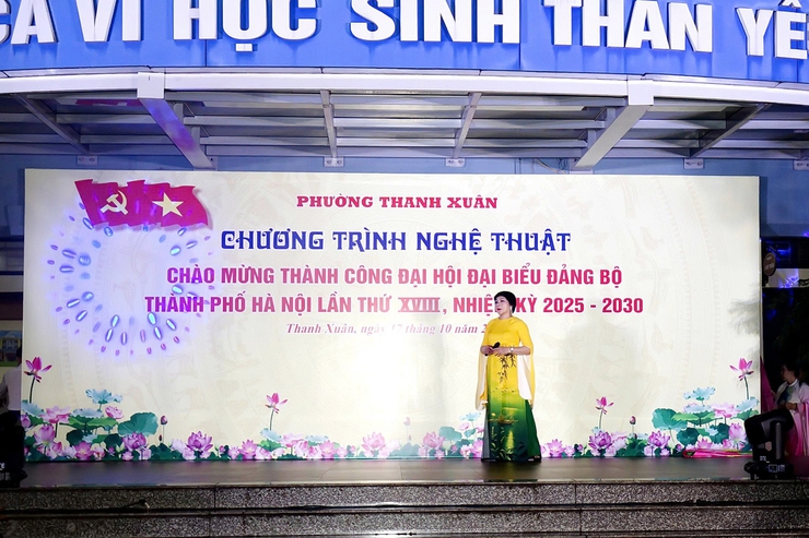 Đêm nghệ thuật chào mừng thành công Đại hội Đảng bộ thành phố Hà Nội lần thứ XVIII- Ảnh 12.