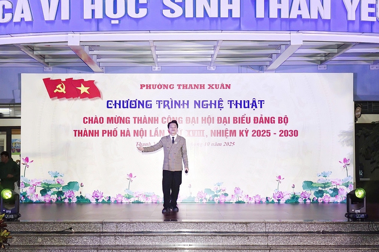 Đêm nghệ thuật chào mừng thành công Đại hội Đảng bộ thành phố Hà Nội lần thứ XVIII- Ảnh 8.
