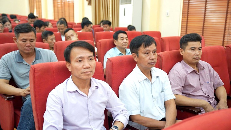 UBND xã triển khai kế hoạch đánh giá, bình xét, xét tặng các danh hiệu văn hoá trong phong trào “Toàn dân đoàn kết xây dựng đời sống văn hoá” năm 2025 - Ảnh 3.