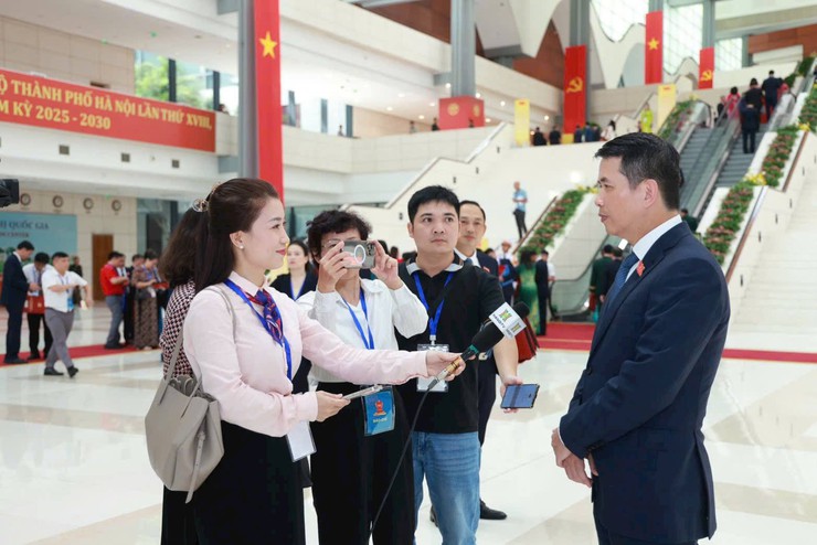 ĐỒNG CHÍ PHẠM TUẤN LONG – BÍ THƯ ĐẢNG ỦY, CHỦ TỊCH HĐND PHƯỜNG CỬA NAM VINH DỰ ĐƯỢC BẦU VÀO BAN CHẤP HÀNH ĐẢNG BỘ THÀNH PHỐ HÀ NỘI KHÓA XVIII, NHIỆM KỲ 2025 – 2030- Ảnh 6.