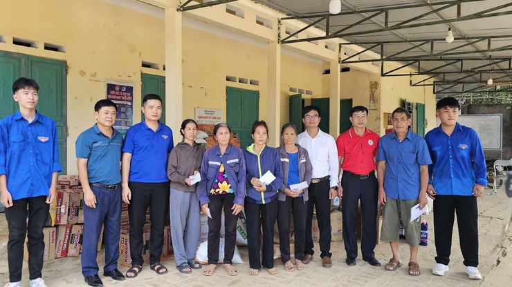 ĐOÀN MẶT TRẬN TỔ QUỐC XÃ BA VÌ HƯỚNG VỀ THÁI NGUYÊN- Ảnh 3.
