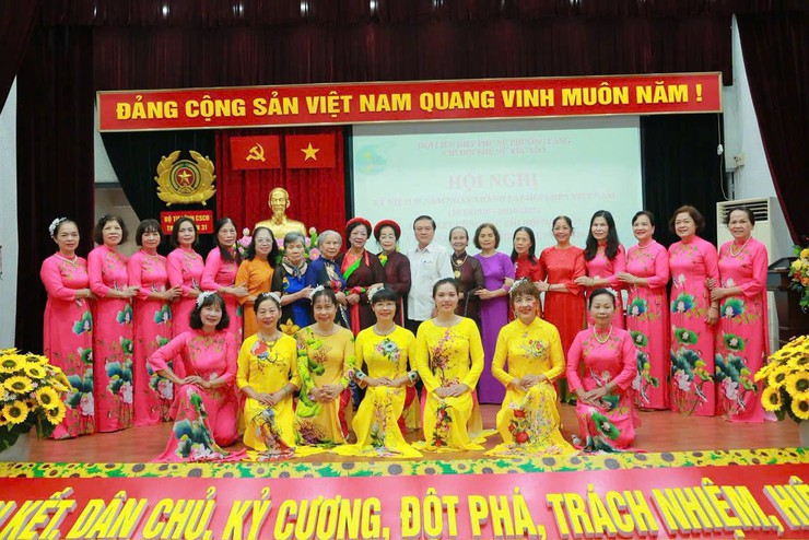 CÁC CHI HỘI PHỤ NỮ PHƯỜNG LÁNG NÔ NỨC TỔ CHỨC HOẠT ĐỘNG KỶ NIỆM 95 NĂM NGÀY THÀNH LẬP HỘI LIÊN HIỆP PHỤ NỮ VIỆT NAM (20/10/1930 – 20/10/2025)- Ảnh 9.
