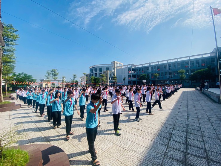 Các trường học trên địa bàn xã Phú Xuyên sôi nổi tổ chức hoạt động thể dục thể thao chào mừng Đại hội Thể dục thể thao xã lần thứ I năm 2025- Ảnh 18.