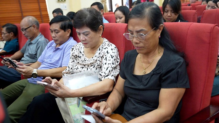 Trên 200 đại biểu xã Dương Hoà được hướng dẫn thực hiện dịch vụ công trực tuyến và sử dụng các công cụ AI, tiện ích công nghệ số - Ảnh 4.