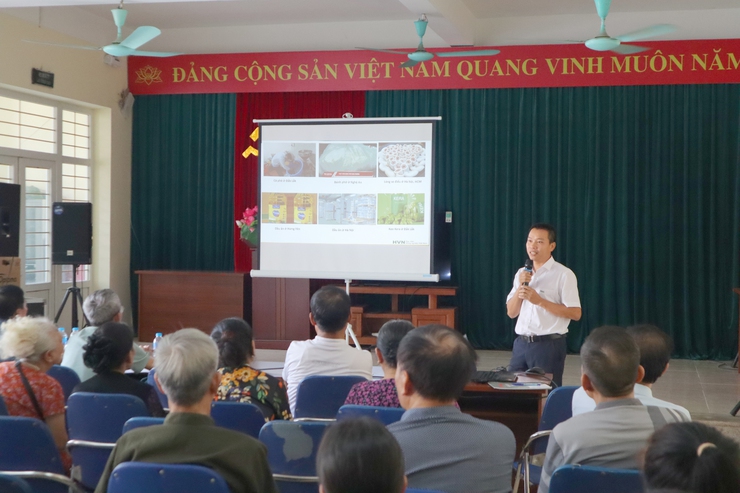 Phường Từ Liêm tổ chức tập huấn phổ biến, cập nhật kiến thức an toàn thực phẩm nông, lâm, thủy sản cho người tiêu dùng.- Ảnh 1.