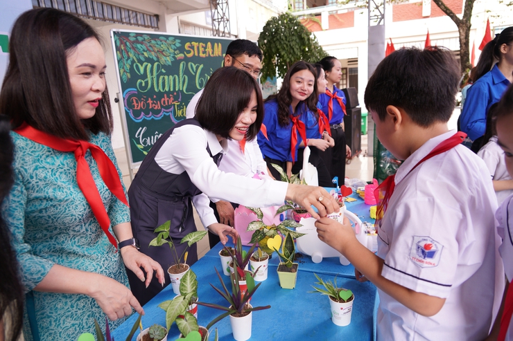 Đoàn phường Chương Mỹ tổ chức Ngày hội “Hành trình xanh – Gửi gắm yêu thương” năm 2025- Ảnh 13.