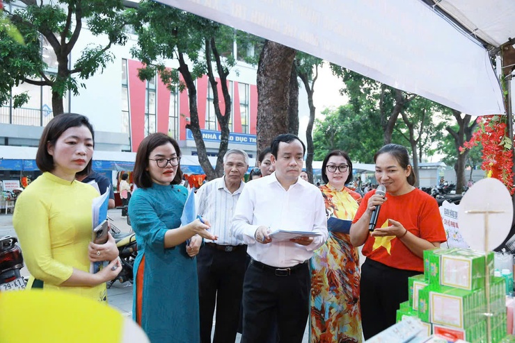 Hội Liên hiệp phụ nữ (LHPN) phường Long Biên tổ chức “Ngày hội khởi nghiệp sáng tạo” năm 2025.- Ảnh 6.