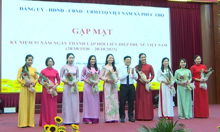 Xã Phúc Thọ tổ chức gặp mặt kỷ niệm 95 năm Ngày thành lập Hội Liên hiệp Phụ nữ Việt Nam (20/10/1930 – 20/10/2025)- Ảnh 7.