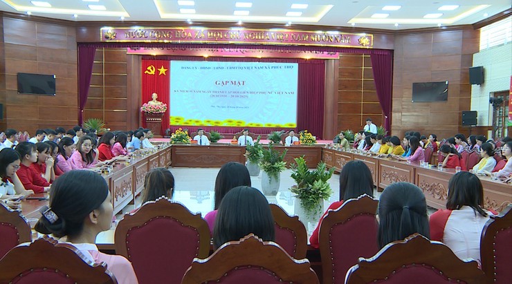 Xã Phúc Thọ tổ chức gặp mặt kỷ niệm 95 năm Ngày thành lập Hội Liên hiệp Phụ nữ Việt Nam (20/10/1930 – 20/10/2025)- Ảnh 8.