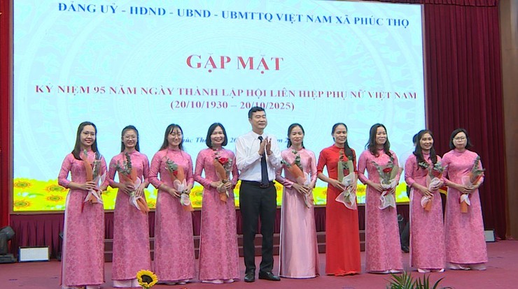 Xã Phúc Thọ tổ chức gặp mặt kỷ niệm 95 năm Ngày thành lập Hội Liên hiệp Phụ nữ Việt Nam (20/10/1930 – 20/10/2025)- Ảnh 6.