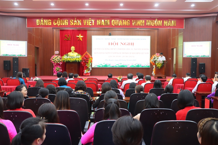 Hội nghị gặp mặt các đồng chí nữ lãnh đạo, CBCC, VC, người lao động nhân dịp kỷ niệm 95 năm ngày thành lập Hội LHPN Việt Nam- Ảnh 1.