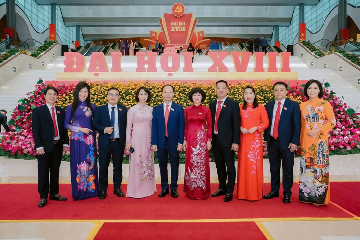 Đại hội đại biểu Đảng bộ TP Hà Nội lần thứ XVIII thành công tốt đẹp, thống nhất cao mục tiêu phát triển Thủ đô giai đoạn 2025–2030- Ảnh 3.