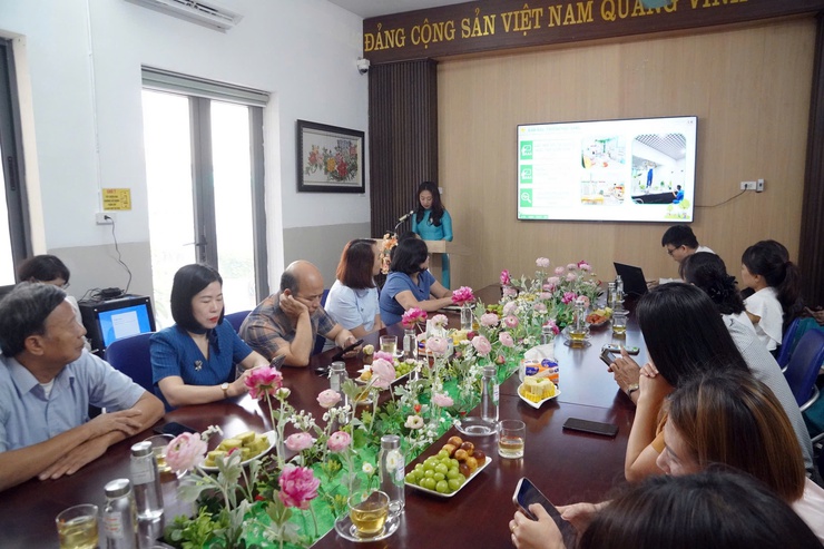 Trường Mầm non Cự Khối: “Mái trường xanh - Từ bàn tay bé nhỏ”- Ảnh 4.