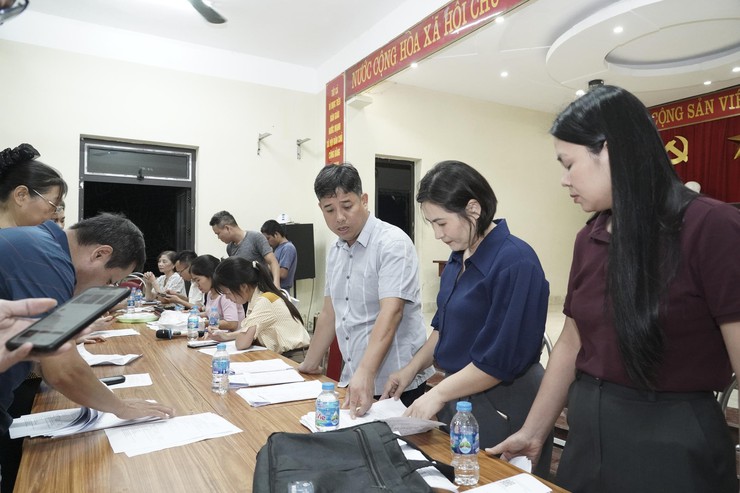 Xã Thường Tín: Chiến dịch 90 ngày làm giàu, làm sạch dữ liệu đất đai trên địa bàn xã.- Ảnh 2.