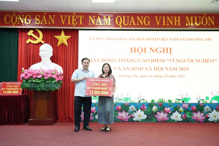 Xã Thường Tín phát động ủng hộ Quỹ “Vì người nghèo” năm 2025, và vận động ủng hộ đồng bào bị ảnh hưởng bão lũ.- Ảnh 15.