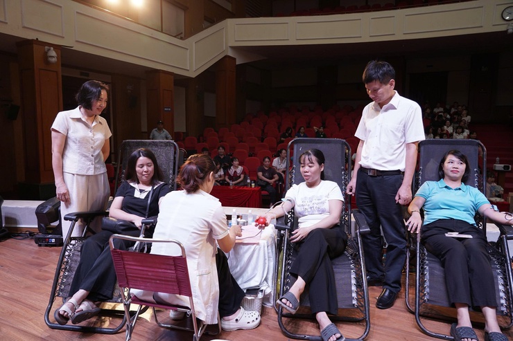 Ngày hội hiến máu tình nguyện tại xã Thường Tín- Ảnh 3.