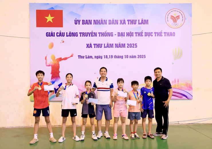 XÃ THƯ LÂM TỔ CHỨC THÀNH CÔNG GIẢI CẦU LÔNG TRUYỀN THỐNG – ĐẠI HỘI TDTT NĂM 2025- Ảnh 10.