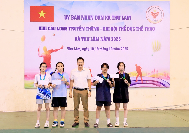 XÃ THƯ LÂM TỔ CHỨC THÀNH CÔNG GIẢI CẦU LÔNG TRUYỀN THỐNG – ĐẠI HỘI TDTT NĂM 2025- Ảnh 14.