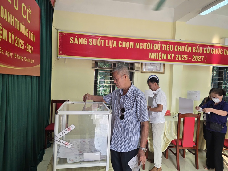 Cuộc bầu cử Trưởng thôn nhiệm kỳ 2025 - 2027 tại 8 thôn trên địa bàn xã Thiên Lộc diễn ra thành công tốt đẹp- Ảnh 10.