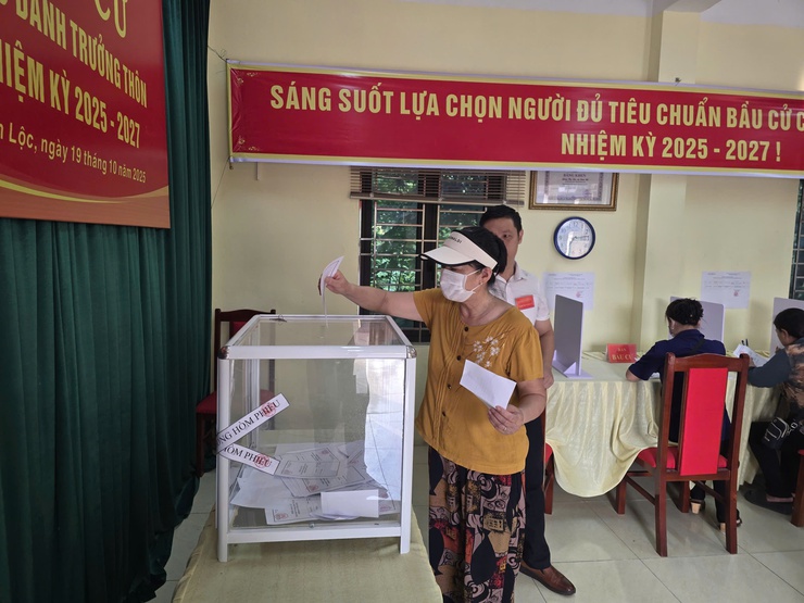 Cuộc bầu cử Trưởng thôn nhiệm kỳ 2025 - 2027 tại 8 thôn trên địa bàn xã Thiên Lộc diễn ra thành công tốt đẹp- Ảnh 11.