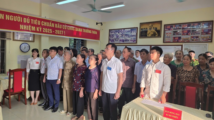 Cuộc bầu cử Trưởng thôn nhiệm kỳ 2025 - 2027 tại 8 thôn trên địa bàn xã Thiên Lộc diễn ra thành công tốt đẹp- Ảnh 8.