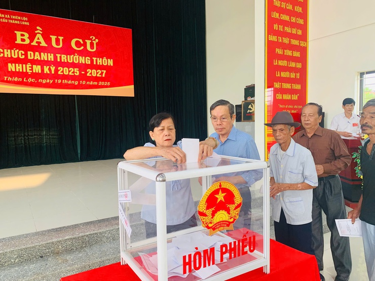 Cuộc bầu cử Trưởng thôn nhiệm kỳ 2025 - 2027 tại 8 thôn trên địa bàn xã Thiên Lộc diễn ra thành công tốt đẹp- Ảnh 3.