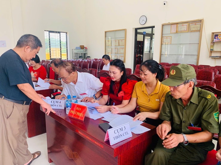 Cuộc bầu cử Trưởng thôn nhiệm kỳ 2025 - 2027 tại 8 thôn trên địa bàn xã Thiên Lộc diễn ra thành công tốt đẹp- Ảnh 6.