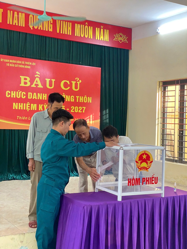 Cuộc bầu cử Trưởng thôn nhiệm kỳ 2025 - 2027 tại 8 thôn trên địa bàn xã Thiên Lộc diễn ra thành công tốt đẹp- Ảnh 14.