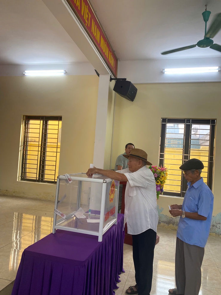 Cuộc bầu cử Trưởng thôn nhiệm kỳ 2025 - 2027 tại 8 thôn trên địa bàn xã Thiên Lộc diễn ra thành công tốt đẹp- Ảnh 17.