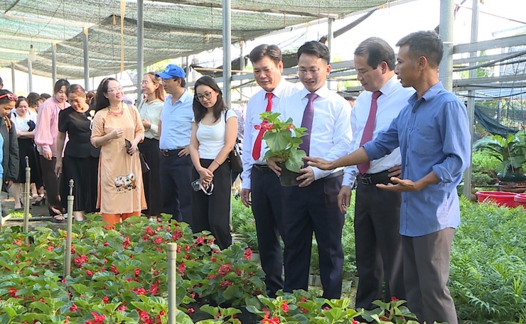 HÀ NỘI CÔNG BỐ CÁC SẢN PHẨM DU LỊCH MỚI 2025 – "TINH HOA HỘI TỤ" TẠI XÃ PHÚC THỌ- Ảnh 5.