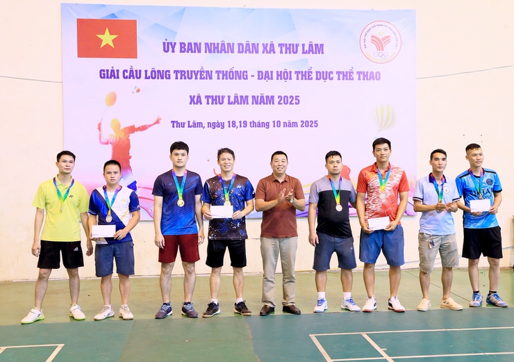 XÃ THƯ LÂM TỔ CHỨC THÀNH CÔNG GIẢI CẦU LÔNG TRUYỀN THỐNG – ĐẠI HỘI TDTT NĂM 2025- Ảnh 17.