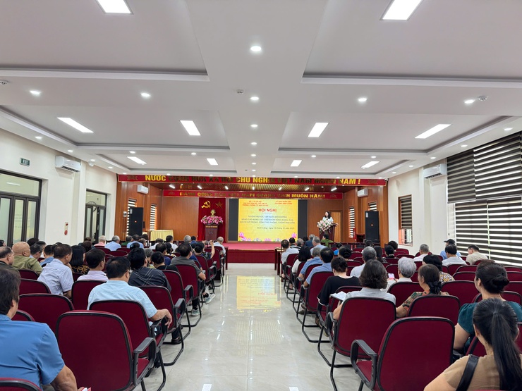 UBND phường Định Công tổ chức tập huấn bồi dưỡng nâng cao năng lực cho nhóm đồng đẳng, cán bộ cơ sở trong việc can thiệp giảm hại phòng chống mại dâm- Ảnh 1.