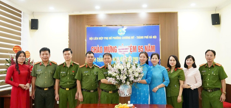 Phường Chương Mỹ chúc mừng kỷ niệm 95 năm Ngày thành lập Hội Liên hiệp Phụ nữ Việt Nam (20/10/1930 – 20/10/2025)- Ảnh 2.