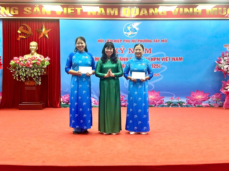 PHƯỜNG TÂY MỖ TỔ CHỨC LỄ KỶ NIỆM 95 NĂM NGÀY THÀNH LẬP HỘI LIÊN HIỆP PHỤ NỮ VIỆT NAM (20/10/1930 – 20/10/2025)- Ảnh 4.