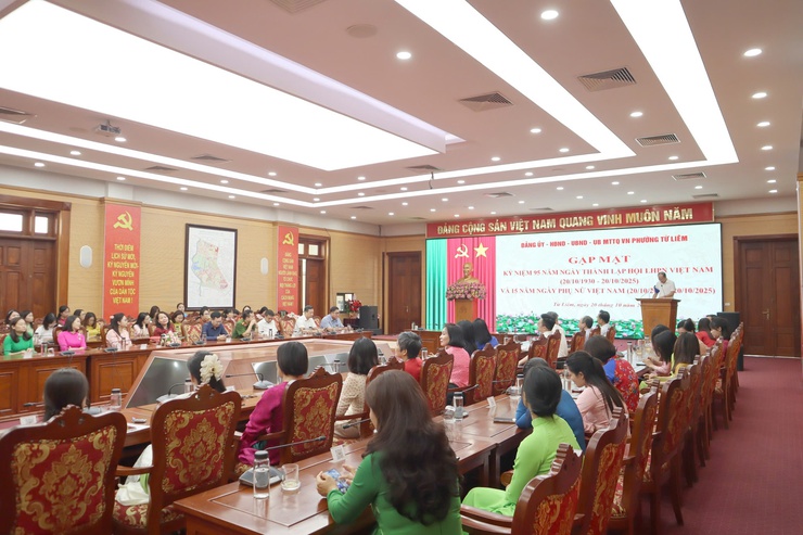 Gặp mặt kỷ niệm Ngày Phụ nữ Việt Nam 20/10 tại phường Từ Liêm- Ảnh 1.