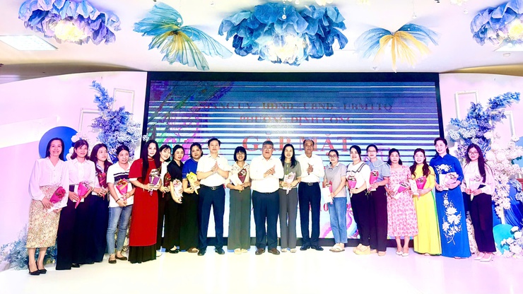PHƯỜNG ĐỊNH CÔNG TỔ CHỨC GẶP MẶT KỶ NIỆM 95 NĂM NGÀY PHỤ NỮ VIỆT NAM 20/10- Ảnh 1.