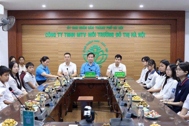 Hà Nội thành lập 20 khối thi đua mới, đẩy mạnh phong trào thi đua trong các đơn vị trực thuộc- Ảnh 1.