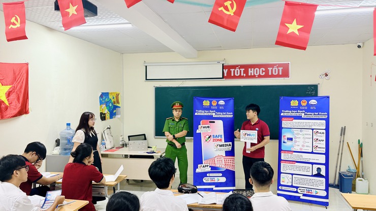 Tăng cường tuyên truyền phòng, chống ma túy trong học đường tại Trường THPT Phùng Khắc Khoan- Ảnh 1.