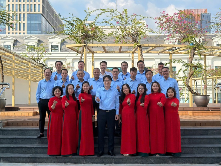 Phường Cầu Giấy gặp mặt cán bộ, công chức, viên chức, người lao động nữ cơ quan nhân kỷ niệm 95 năm ngày thành lập Hội Liên hiệp Phụ nữ Việt Nam và 15 năm ngày Phụ nữ Việt Nam- Ảnh 10.