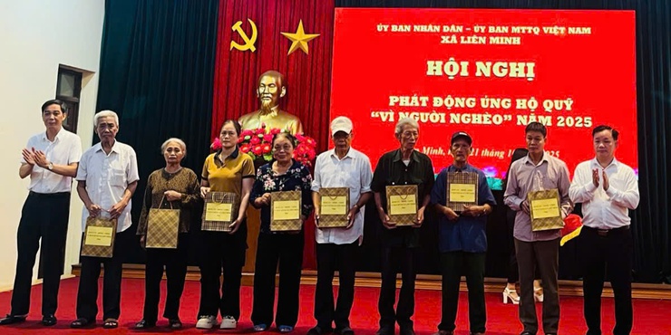 Phát động ủng hộ Quỹ "Vì người nghèo" năm 2025- Ảnh 5.