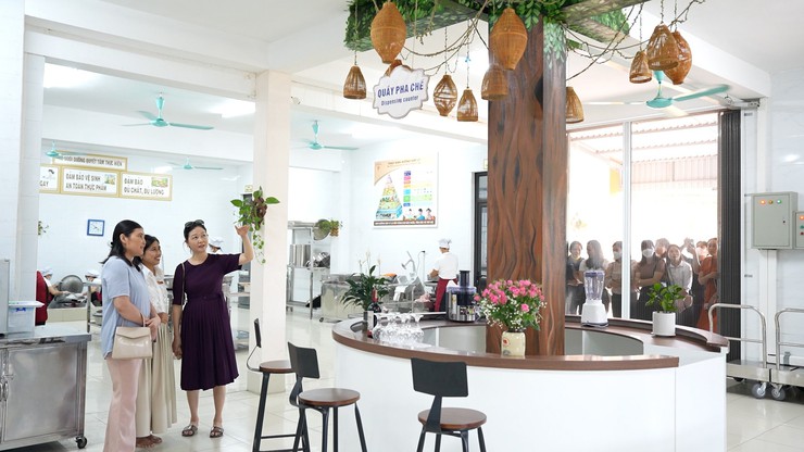 Trường Mầm non Cát Quế A thực hiện chuyên đề cấp Thành phố về “Tập huấn bồi dưỡng kiến thức vệ sinh ATTP, giáo dục dinh dưỡng kết hợp vận động nhằm phát triển thể chất cân đối cho trẻ”- Ảnh 4.