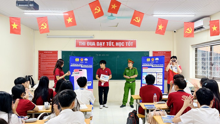 Tăng cường tuyên truyền phòng, chống ma túy trong học đường tại Trường THPT Phùng Khắc Khoan- Ảnh 2.