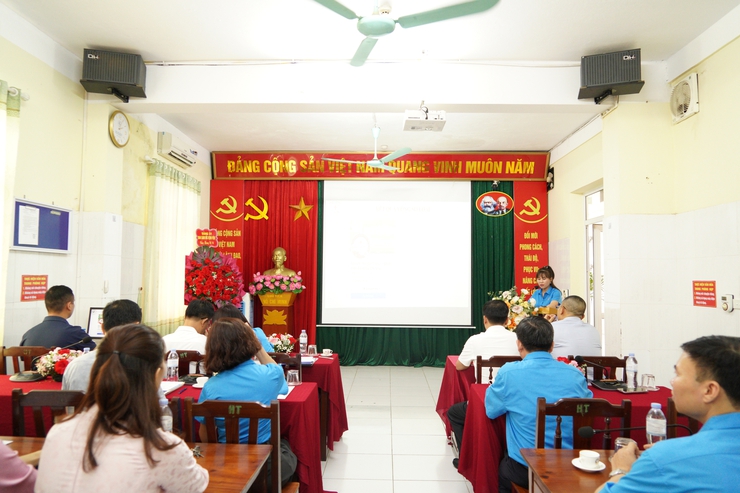 Bệnh viện Đa khoa Chương Mỹ gặp mặt kỷ niệm 95 năm Ngày thành lập Hội Liên hiệp Phụ nữ Việt Nam (20/10/1930 – 20/10/2025); tổ chức Hội thi truyền thông giới thiệu kỹ thuật chuyên môn năm 2025- Ảnh 1.