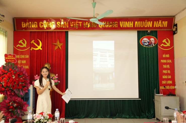 Bệnh viện Đa khoa Chương Mỹ gặp mặt kỷ niệm 95 năm Ngày thành lập Hội Liên hiệp Phụ nữ Việt Nam (20/10/1930 – 20/10/2025); tổ chức Hội thi truyền thông giới thiệu kỹ thuật chuyên môn năm 2025- Ảnh 8.