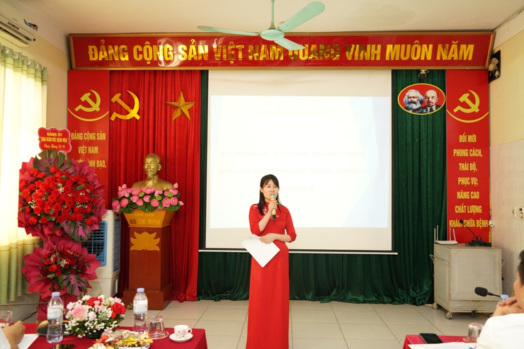 Bệnh viện Đa khoa Chương Mỹ gặp mặt kỷ niệm 95 năm Ngày thành lập Hội Liên hiệp Phụ nữ Việt Nam (20/10/1930 – 20/10/2025); tổ chức Hội thi truyền thông giới thiệu kỹ thuật chuyên môn năm 2025- Ảnh 9.